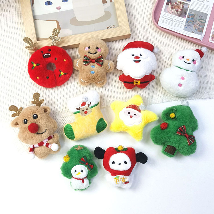 Brinquedo de pelúcia de árvore de natal