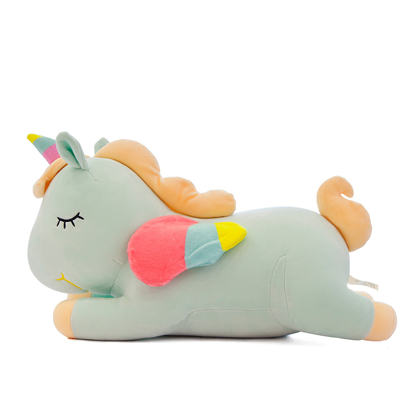 Brinquedo de pelúcia de unicórnio